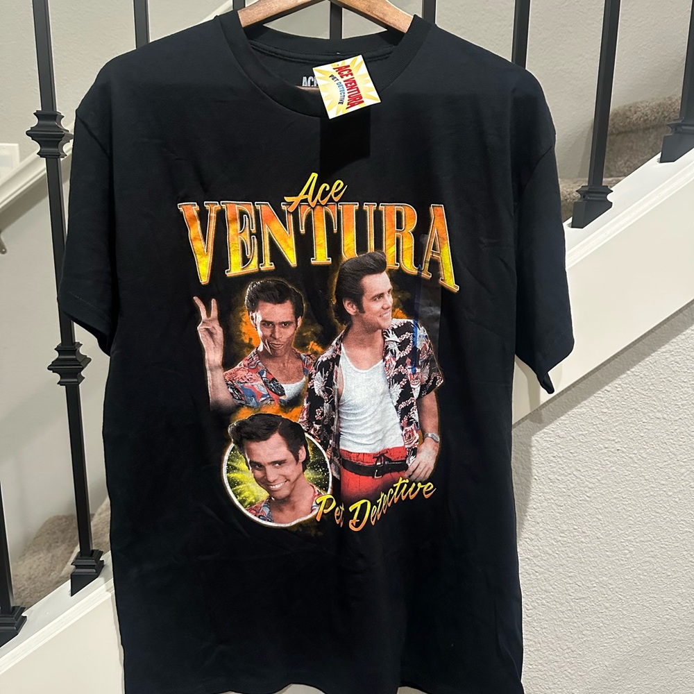 Aventura Black Graphic Tee with Yellow Accents
